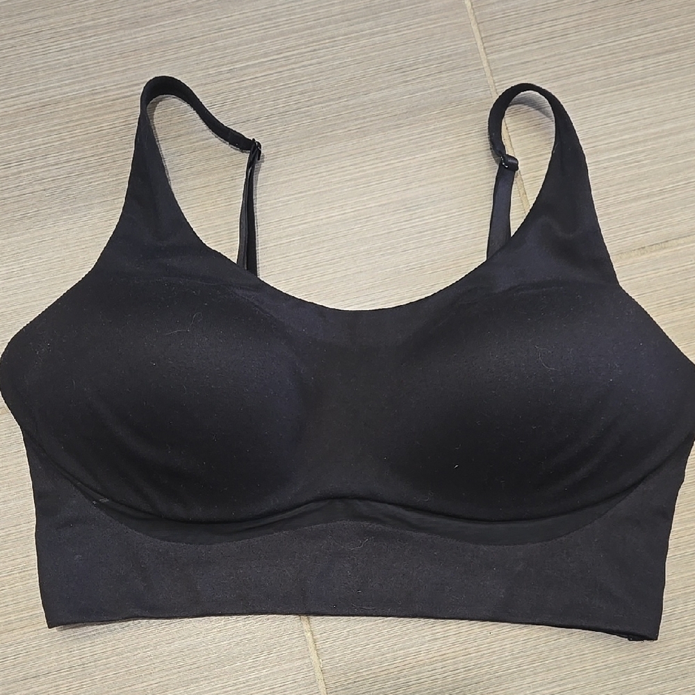 Victoria's Secret Lighweight Sport Bra